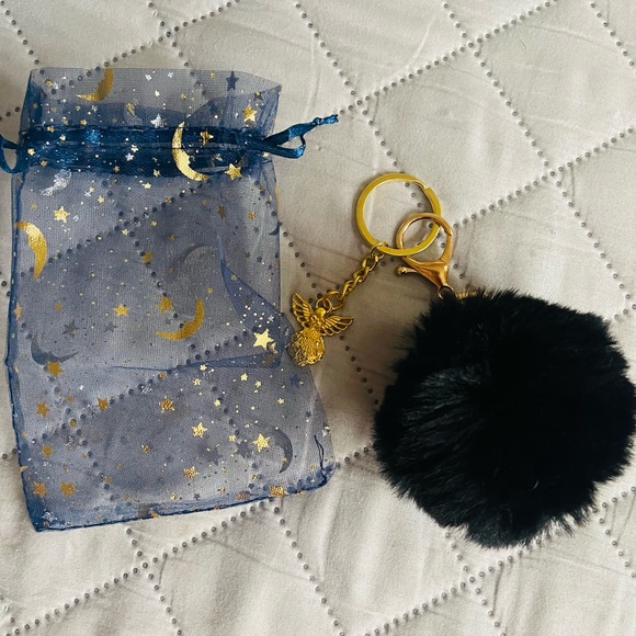 Vintage B. Makowsky White multiple pocket Purse/Bag - Picture 2 of 16